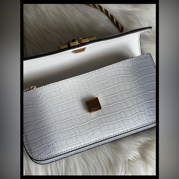 154786 - Tory Burch Eleanor Embossed Rectangular Bag - Picture 7 of 13